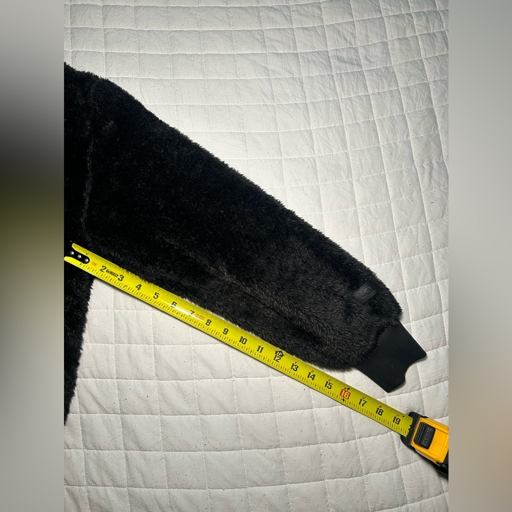 Ugg jacket - Picture 4 of 5